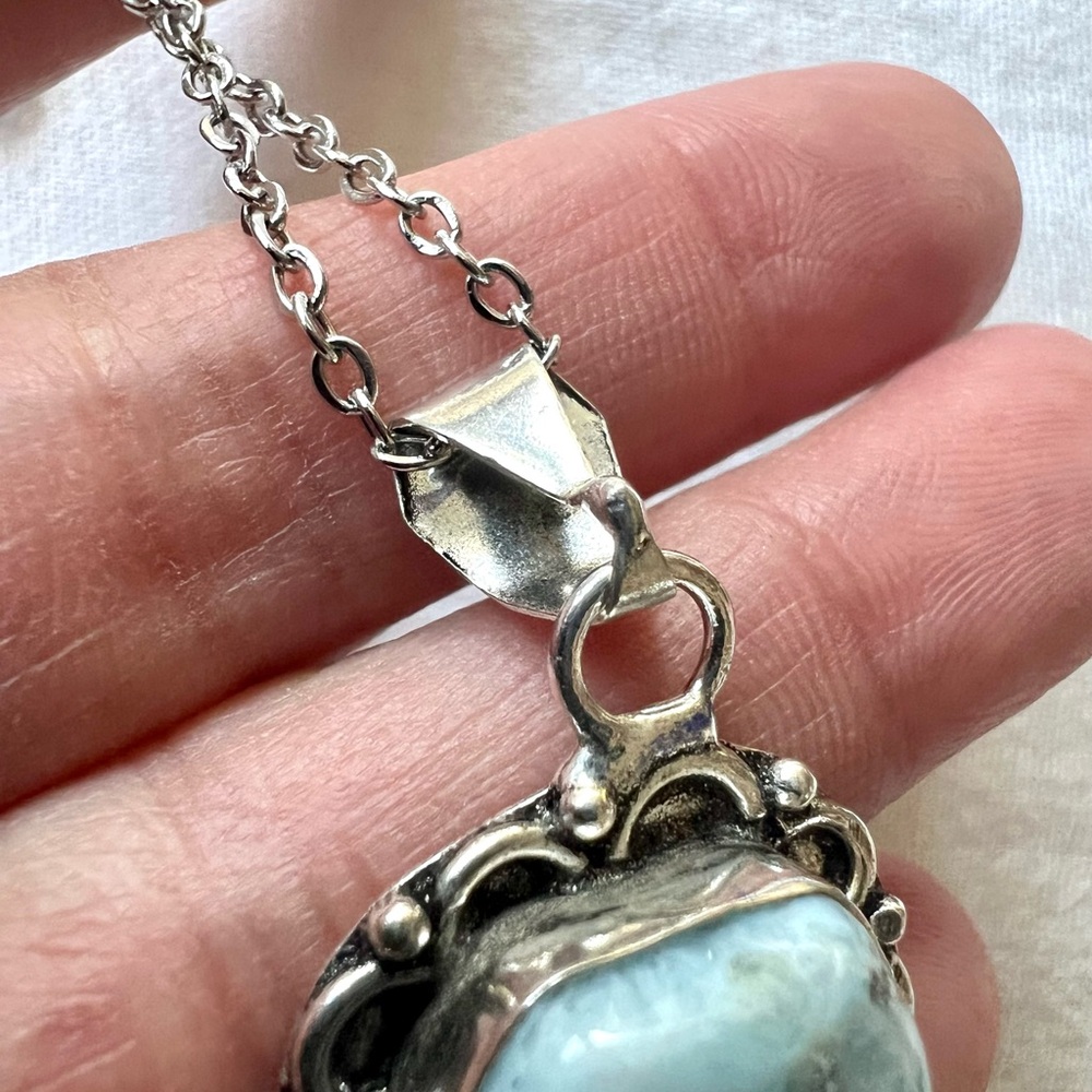 925 Calming Caribbean Larimar Pendant Necklace *flaw* - Picture 8 of 8